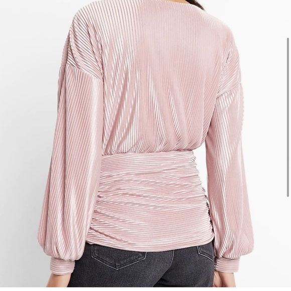 Express Top - Picture 2 of 3